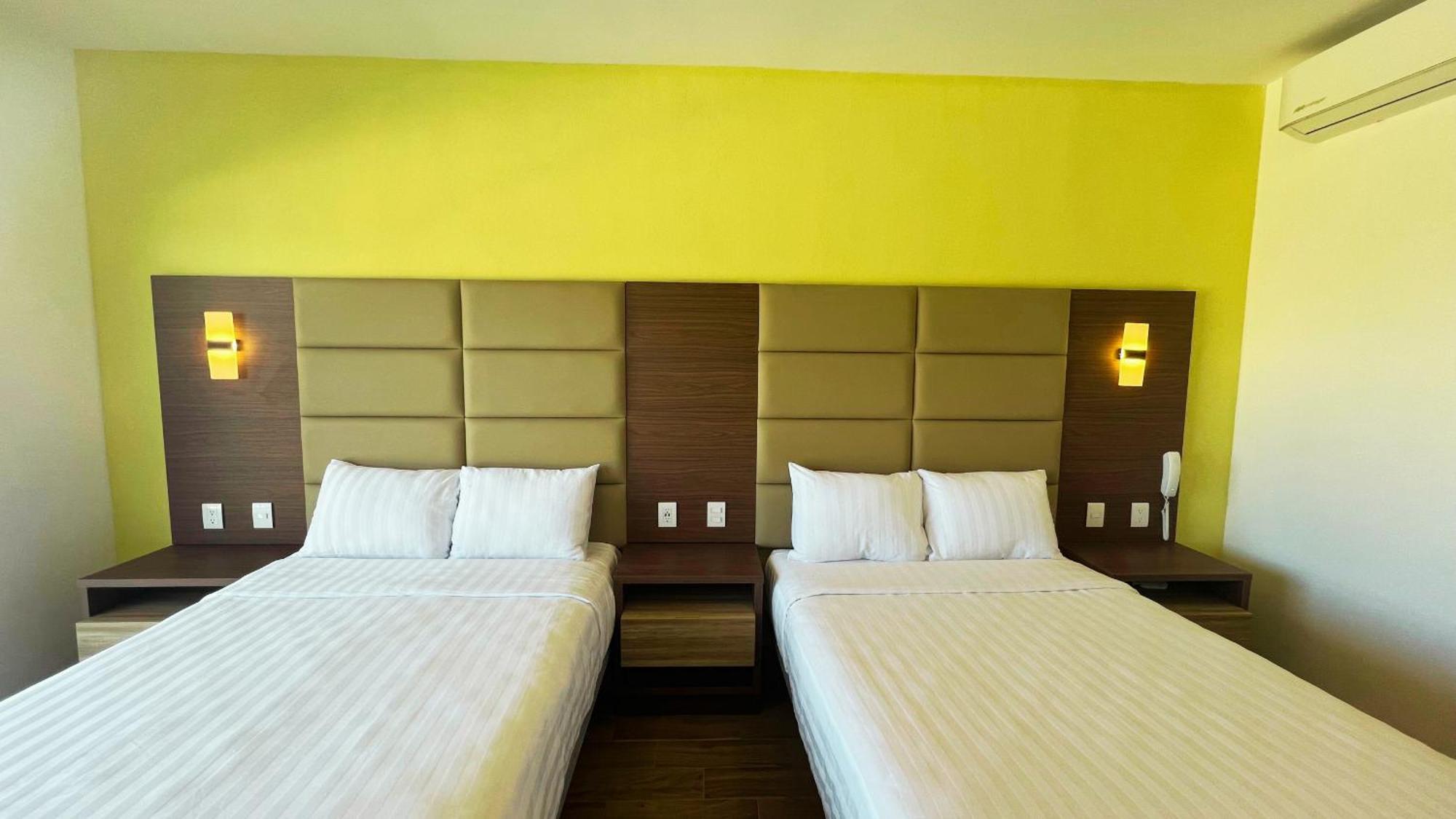 דולורס אידאלגו Hotel Mama Dolores מראה חיצוני תמונה
